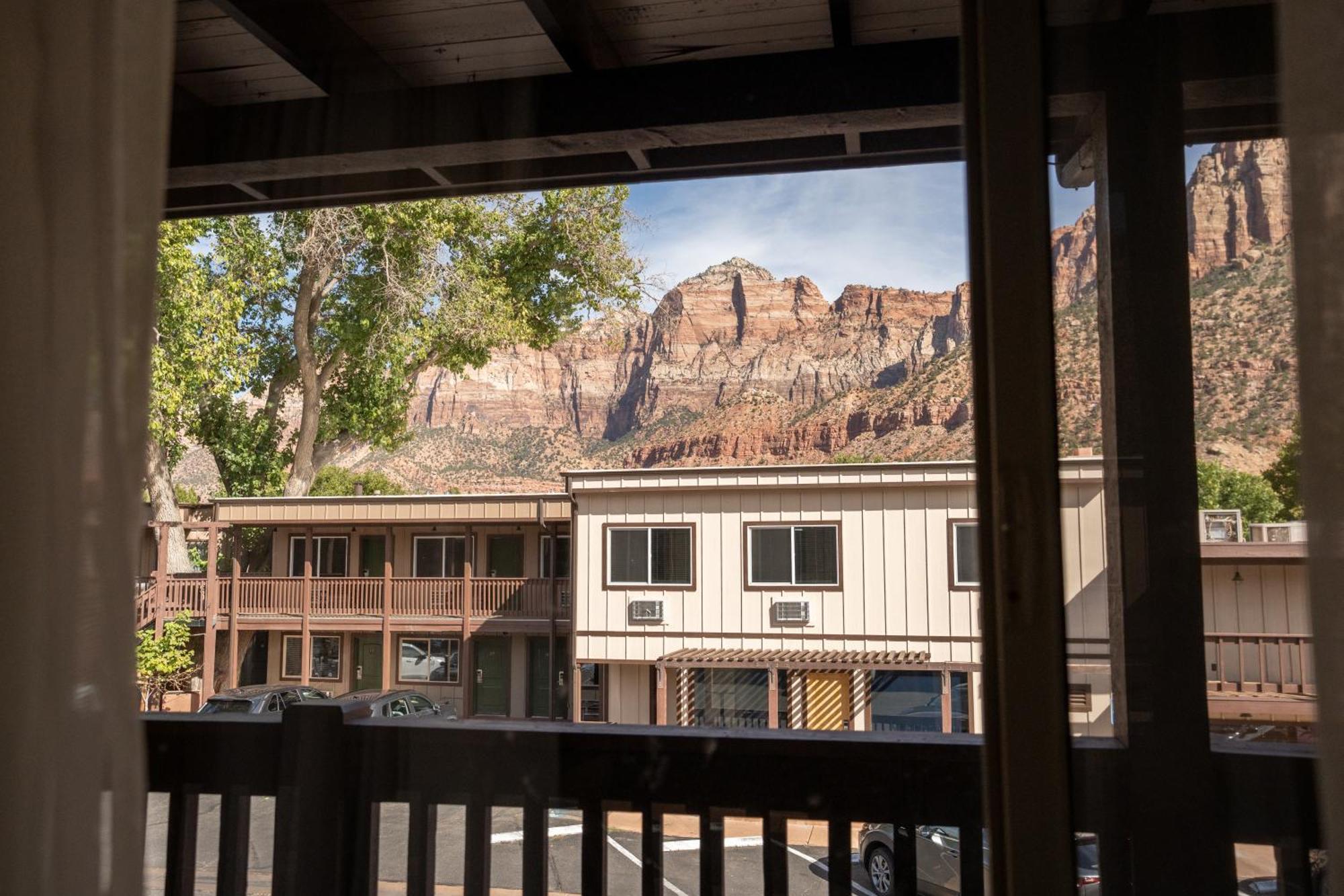 Pioneer Lodge Zion National Park-Springdale Extérieur photo